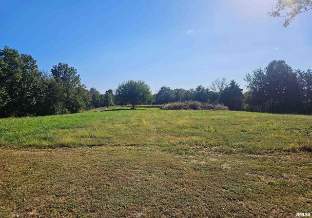 803 Maas Road, Quincy, IL 62305