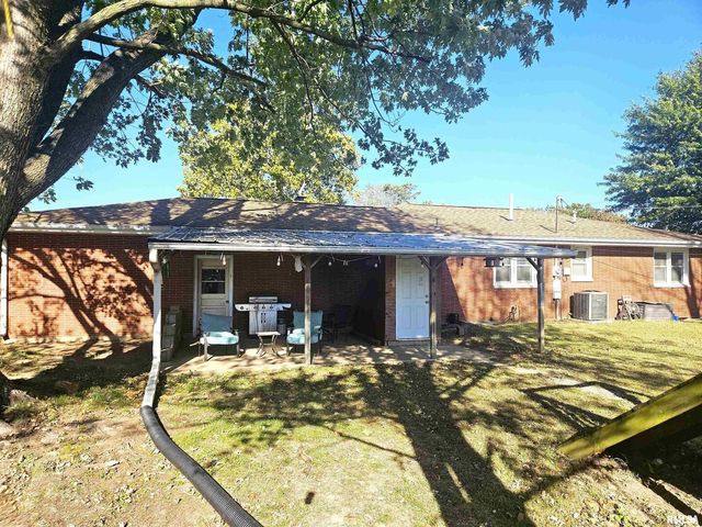 803 Maas Road, Quincy, IL 62305