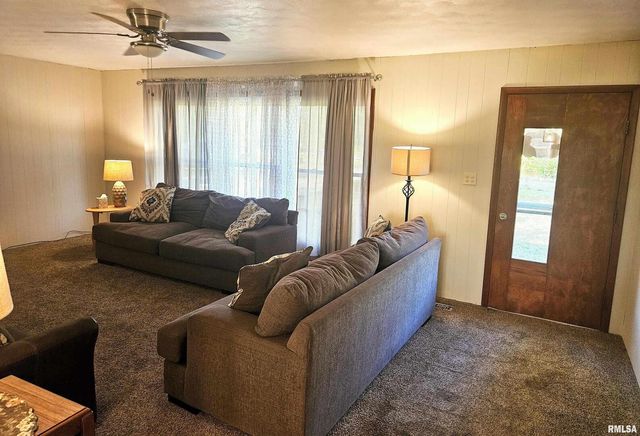 803 Maas Road, Quincy, IL 62305