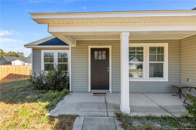 67 Magnolia Street, Parkton, NC 28371