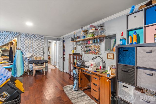 1130 24th Avenue Place NE, Hickory, NC 28601