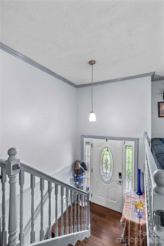 1130 24th Avenue Place NE, Hickory, NC 28601