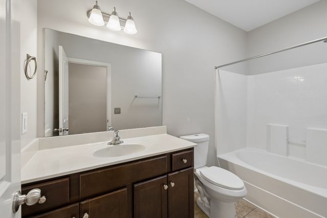 4846 Bevendean Dr Unit C12, Nashville, TN 37211