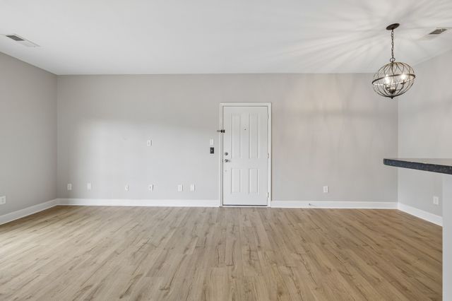 4846 Bevendean Dr Unit C12, Nashville, TN 37211