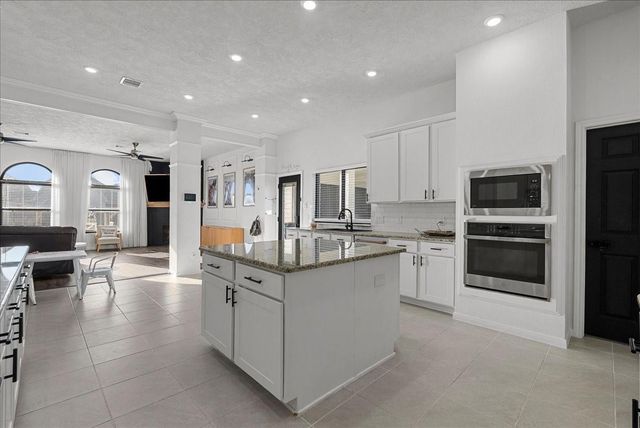 3606 Pedregal Drive, League City, TX 77573
