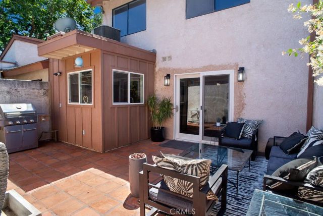 8524 De Soto 52, Canoga Park, CA 91304