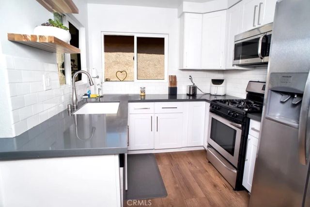8524 De Soto 52, Canoga Park, CA 91304