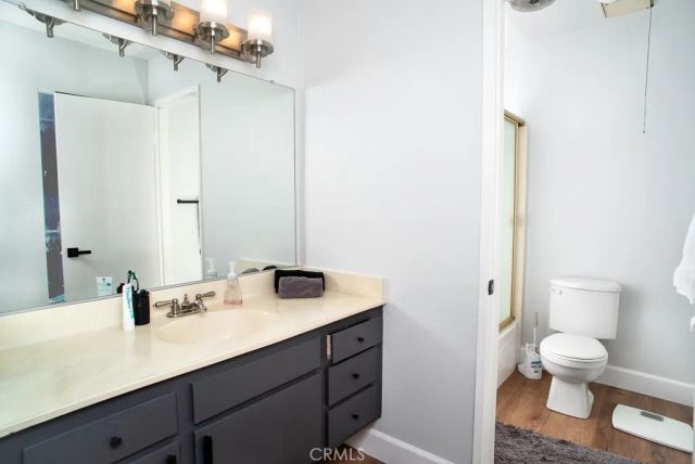 8524 De Soto 52, Canoga Park, CA 91304