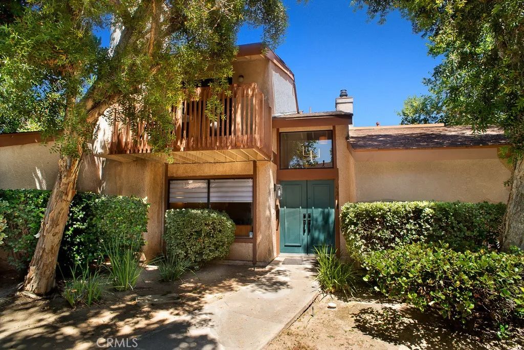8524 De Soto 52, Canoga Park, CA 91304