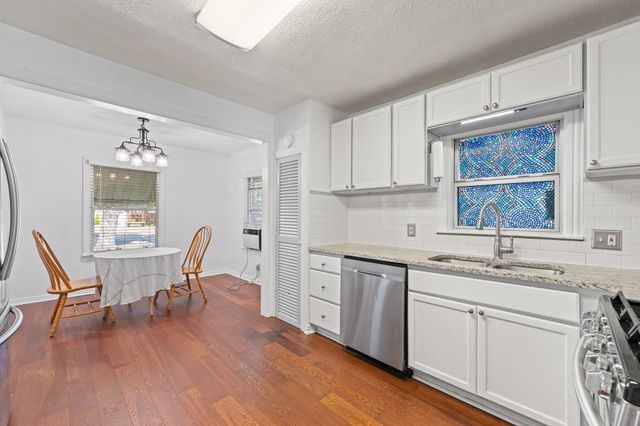 602 Harrisdale Avenue, River Oaks, TX 76114