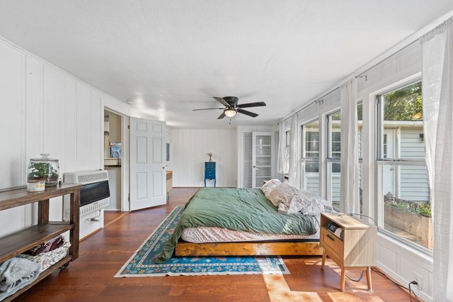 602 Harrisdale Avenue, River Oaks, TX 76114