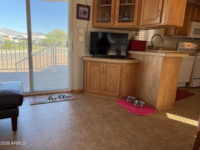21175 W WESTWARD VIEW Road 241, Congress, AZ 85332