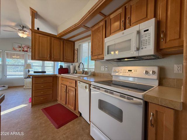 21175 W WESTWARD VIEW Road 241, Congress, AZ 85332