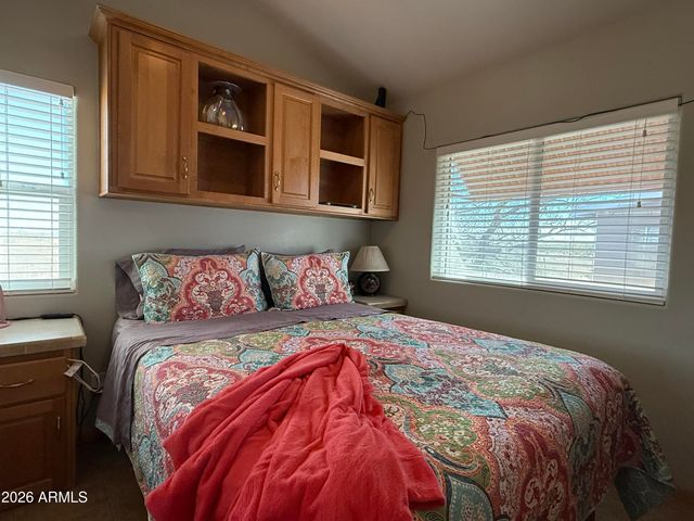 21175 W WESTWARD VIEW Road 241, Congress, AZ 85332