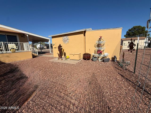 21175 W WESTWARD VIEW Road 241, Congress, AZ 85332
