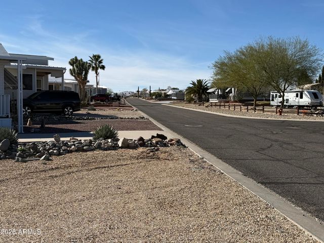 21175 W WESTWARD VIEW Road 241, Congress, AZ 85332