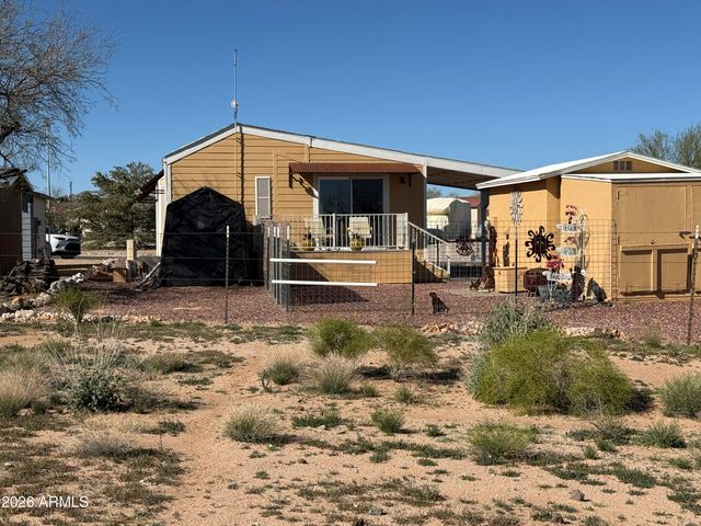 21175 W WESTWARD VIEW Road 241, Congress, AZ 85332