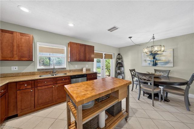 4005 SW 27th AVE, Cape Coral, FL 33914