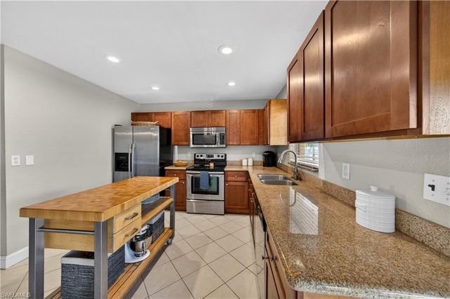 4005 SW 27th AVE, Cape Coral, FL 33914