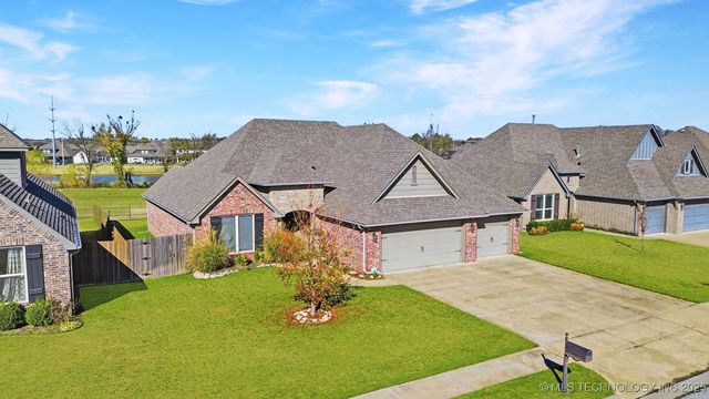 22803 E 104th Street S, Broken Arrow, OK 74014