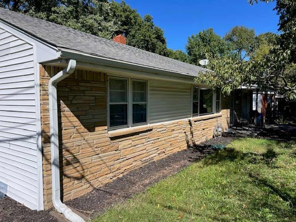 2504 Westport Road, Independence, MO 64052