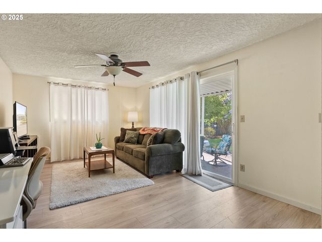 8701 Ne 57TH St, Vancouver, WA 98662