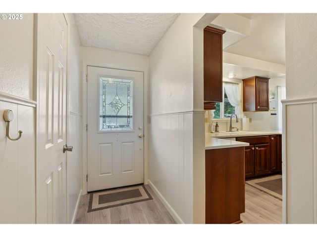 8701 Ne 57TH St, Vancouver, WA 98662