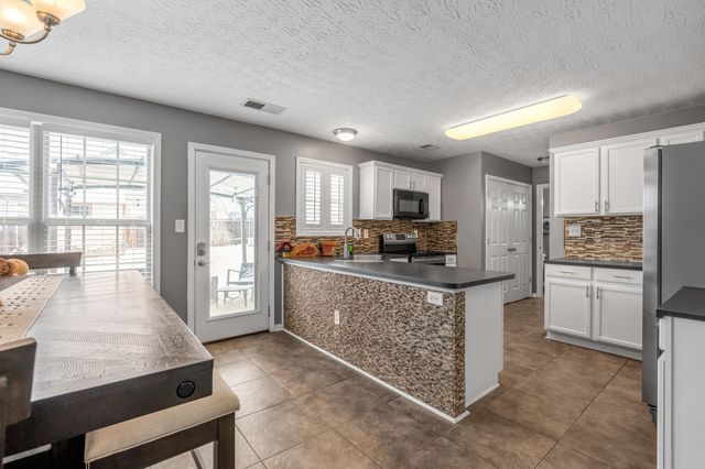 2252 Prescott Lane, Lexington, KY 40511