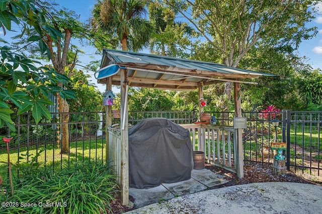 482 Arbor Street, Sebastian, FL 32958