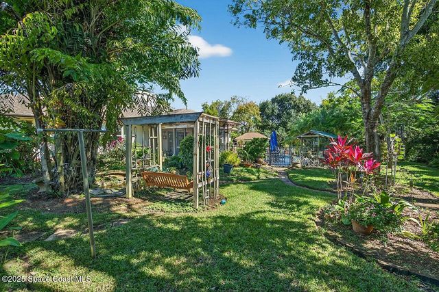 482 Arbor Street, Sebastian, FL 32958