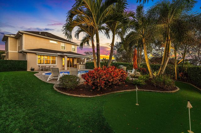 909 Deer Haven Drive, Loxahatchee, FL 33470