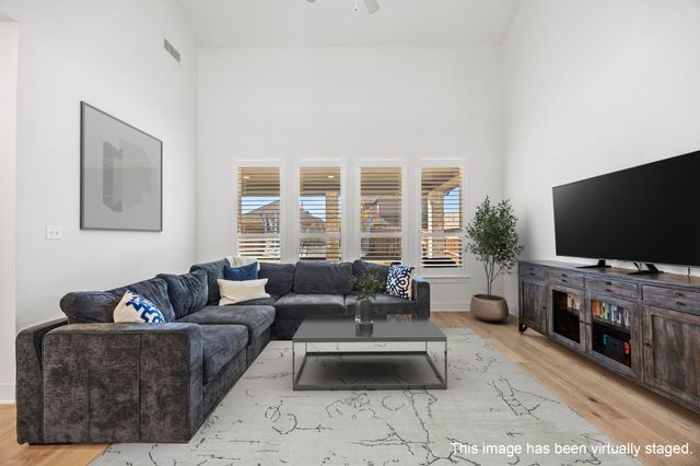 1807 Gateway Lane, Van Alstyne, TX 75495