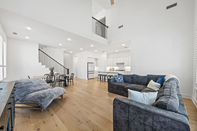 1807 Gateway Lane, Van Alstyne, TX 75495