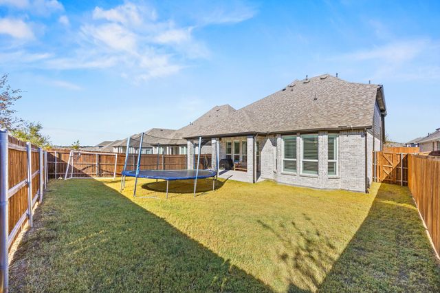 1807 Gateway Lane, Van Alstyne, TX 75495