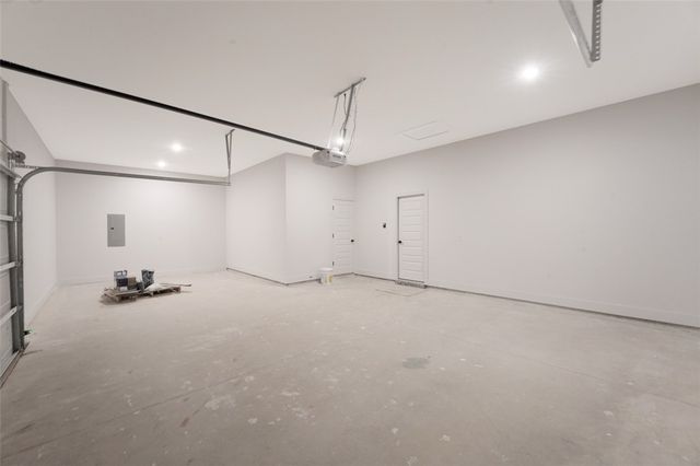 6810 Winterwood Avenue, Springdale, AR 72762