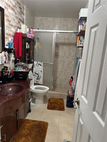 5481 NW 171st Ter 1, Miami Gardens, FL 33055