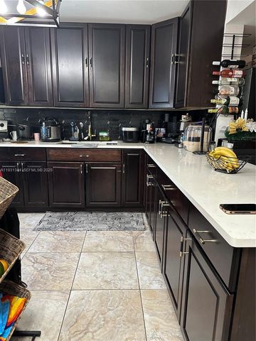 5481 NW 171st Ter 1, Miami Gardens, FL 33055