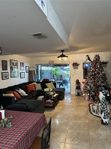 5481 NW 171st Ter 1, Miami Gardens, FL 33055