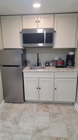 6585 Buckhurst Trail, Atlanta, GA 30349