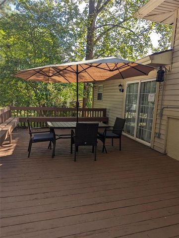 6585 Buckhurst Trail, Atlanta, GA 30349