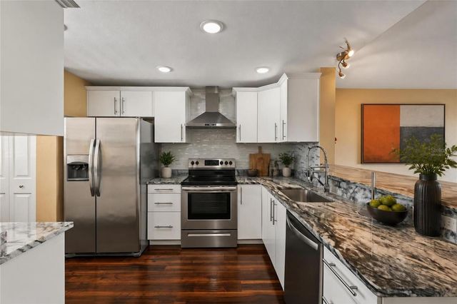 900 COVE CAY DRIVE 2B, Clearwater, FL 33760