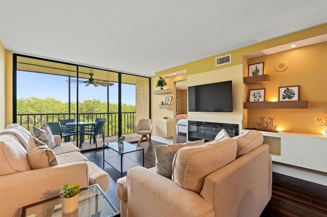 900 COVE CAY DRIVE 2B, Clearwater, FL 33760
