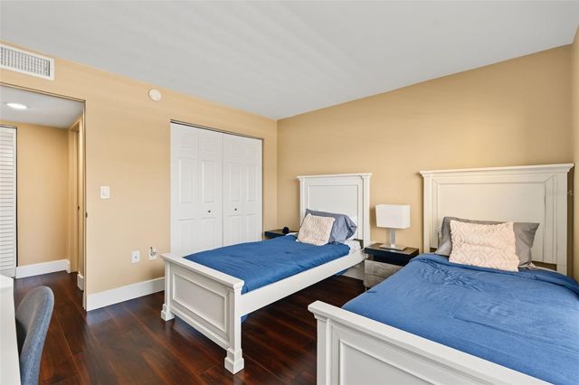 900 COVE CAY DRIVE 2B, Clearwater, FL 33760