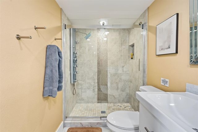 900 COVE CAY DRIVE 2B, Clearwater, FL 33760