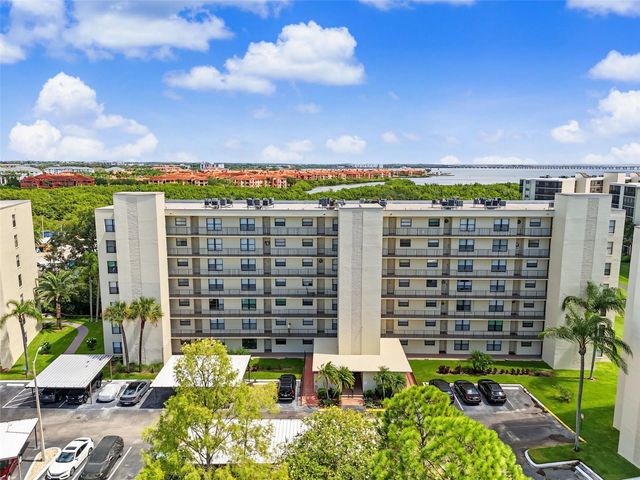 900 COVE CAY DRIVE 2B, Clearwater, FL 33760