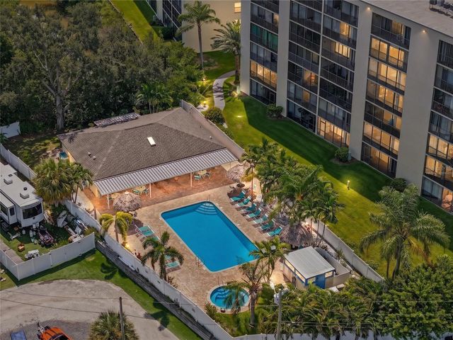 900 COVE CAY DRIVE 2B, Clearwater, FL 33760