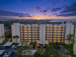 900 COVE CAY DRIVE 2B, Clearwater, FL 33760