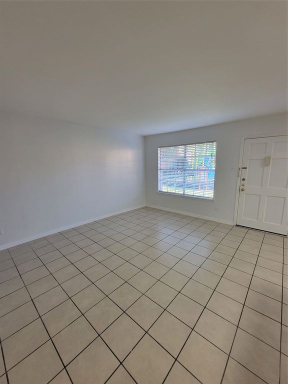 3520 Parkridge Drive 114, Dallas, TX 75234 — photo 3
