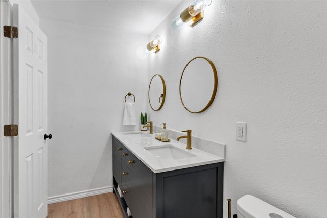 3710 Devonshire Court E, Irving, TX 75062