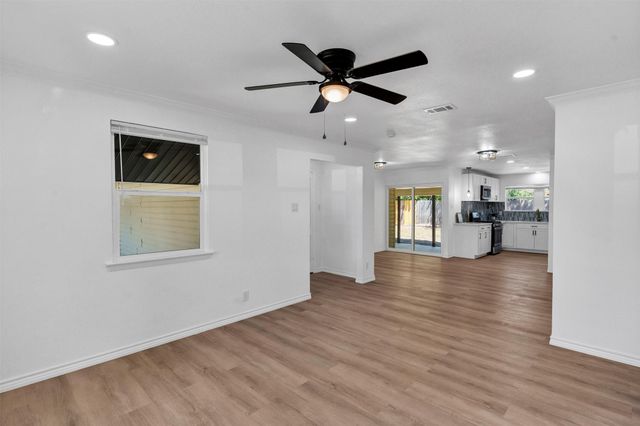 3710 Devonshire Court E, Irving, TX 75062